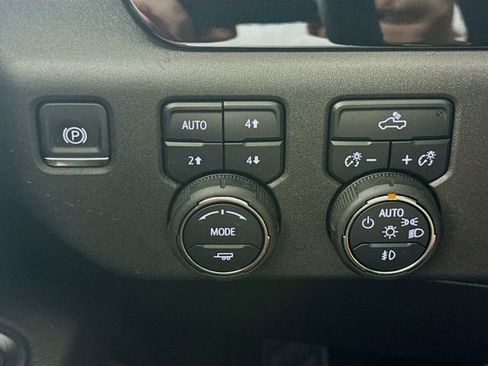 Used 2024 Chevrolet Silverado 1500 RST image 13