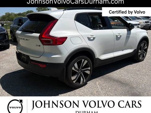 Used 2023 Volvo XC40 B5 Plus w/ Protection Package Premier AWD/4WD image 3