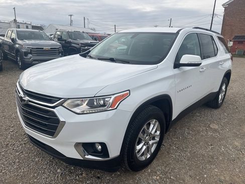 Used 2021 Chevrolet Traverse LT image 1