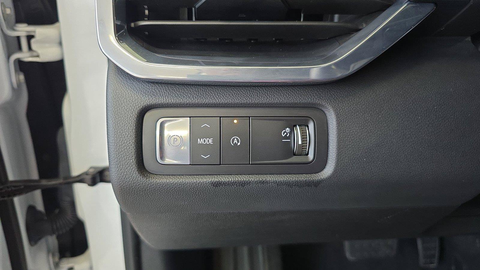 Used 2026 GMC Acadia Elevation w/ Elevation Premium Package FWD image 26
