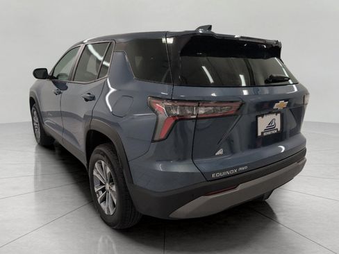 Used 2025 Chevrolet Equinox LT AWD/4WD image 21