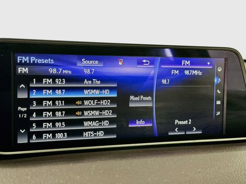 Used 2017 Lexus RX 450h AWD w/ Luxury Package image 21