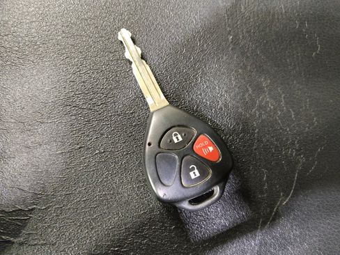 Used 2014 Toyota 4Runner Trail Premium image 32