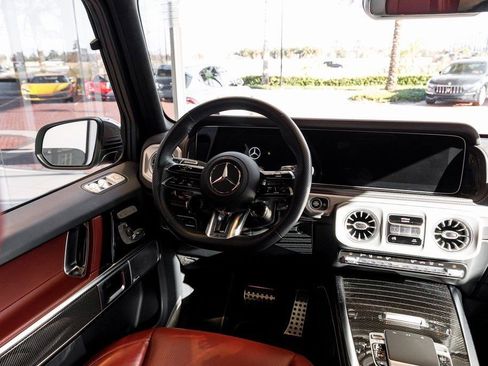 Used 2025 Mercedes-Benz G 63 AMG AMG G 63 image 36
