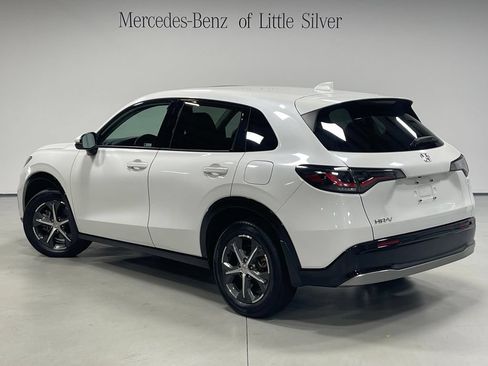 Used 2023 Honda HR-V EX-L image 3