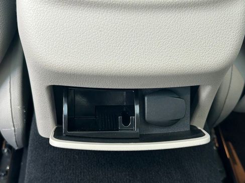 Used 2023 Mercedes-Benz E 350 Sedan image 56