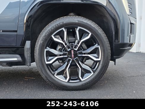 Used 2026 GMC Sierra EV Denali AWD/4WD image 56