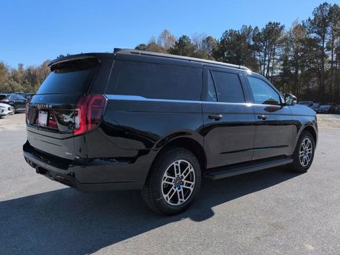 New 2025 Ford Expedition Max Active image 4