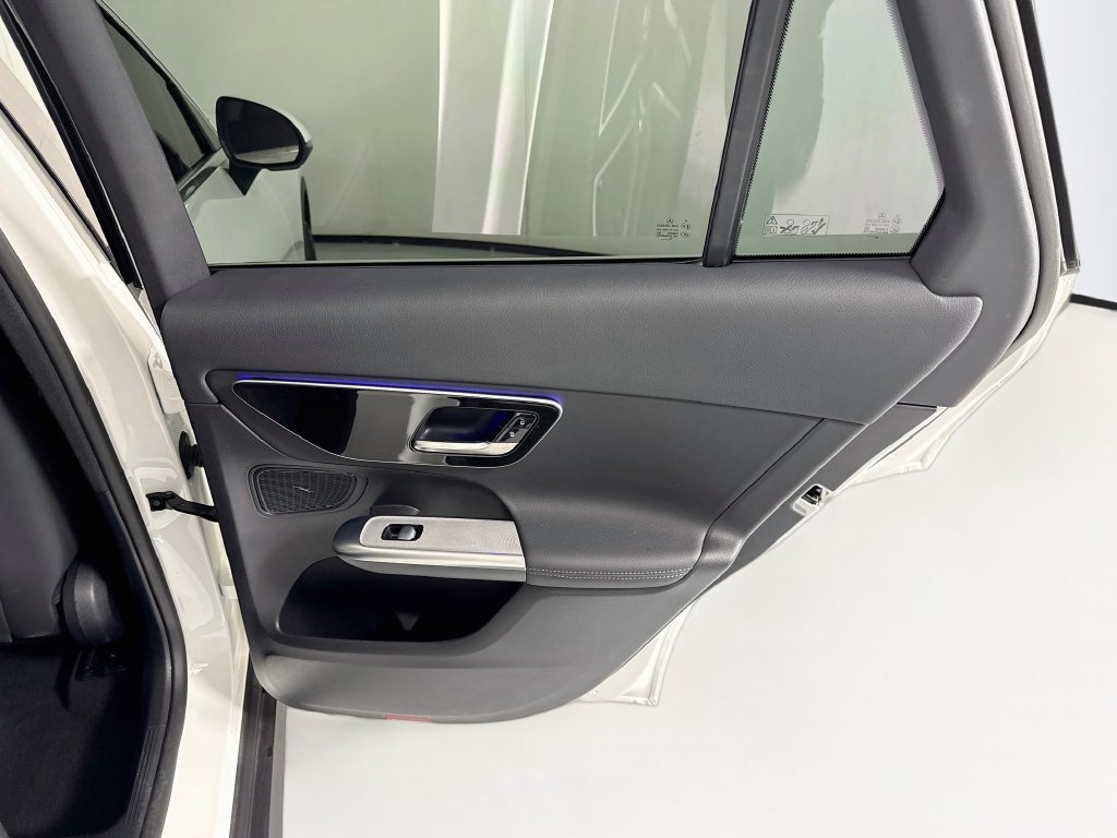 Certified 2026 Mercedes-Benz GLC 300 image 27