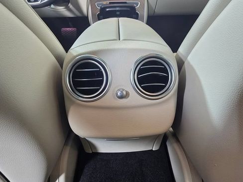 Used 2023 Mercedes-Benz E 350 4MATIC Sedan image 32