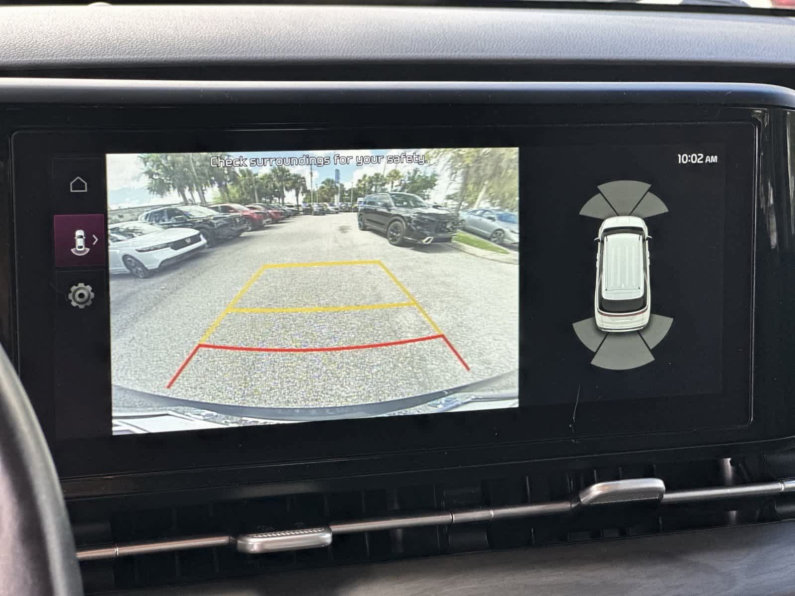 Used 2024 Kia Carnival EX FWD image 19