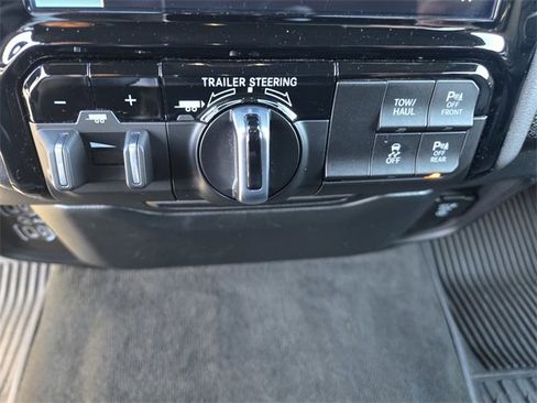 Used 2023 RAM 1500 Laramie image 19