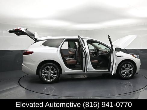 Used 2021 Buick Enclave Avenir w/ Avenir Technology Package AWD/4WD image 38
