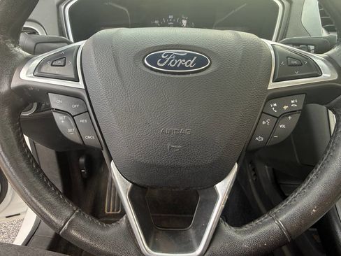 Used 2015 Ford Fusion Energi Titanium FWD image 22