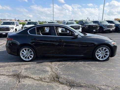 Used 2020 Alfa Romeo Giulia AWD w/ Cold Weather Package image 5