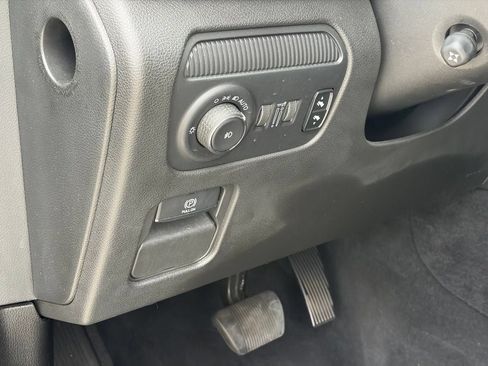 Used 2024 Jeep Wagoneer Series II AWD/4WD image 7