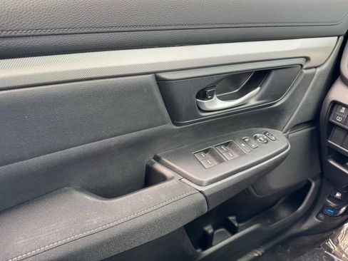 Used 2018 Honda CR-V LX image 31