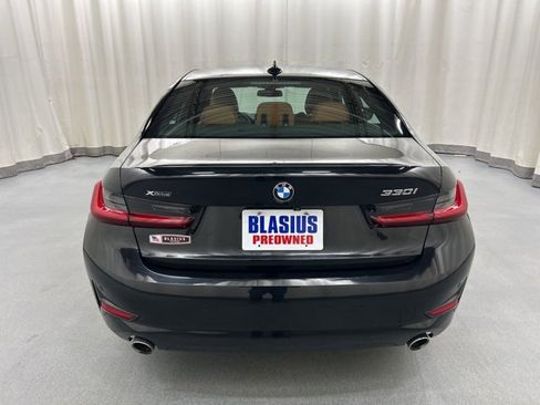 Used 2022 BMW 330i xDrive Sedan w/ Driving Assistance Package image 5