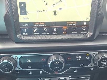 Used 2021 Jeep Wrangler Unlimited Sahara w/ Uconnect 4C Nav & Sound Group