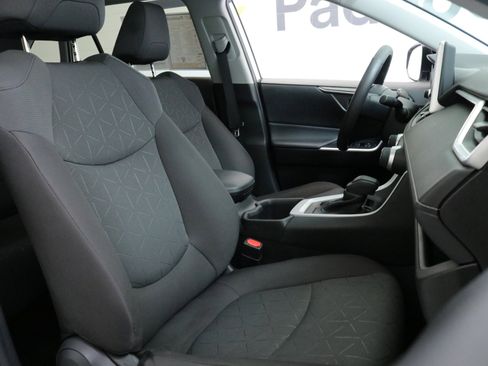 Used 2023 Toyota RAV4 XLE image 28