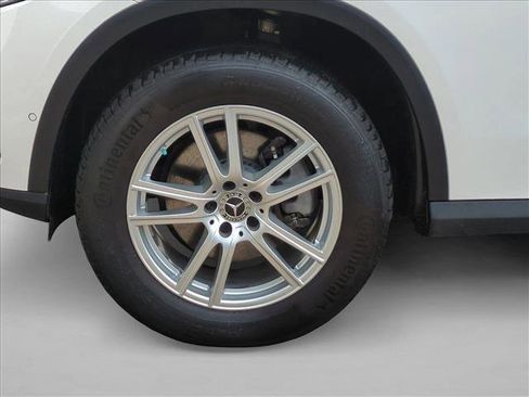 Used 2023 Mercedes-Benz GLC 300 4MATIC image 25