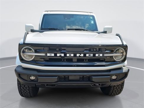 Used 2023 Ford Bronco Outer Banks image 8