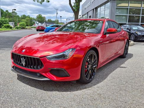 Used 2021 Maserati Ghibli Trofeo RWD image 1