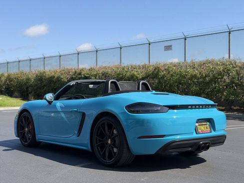 Used 2017 Porsche 718 Boxster S RWD image 4
