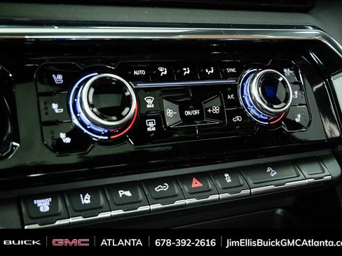 New 2026 GMC Sierra 2500 Denali Ultimate AWD/4WD image 17