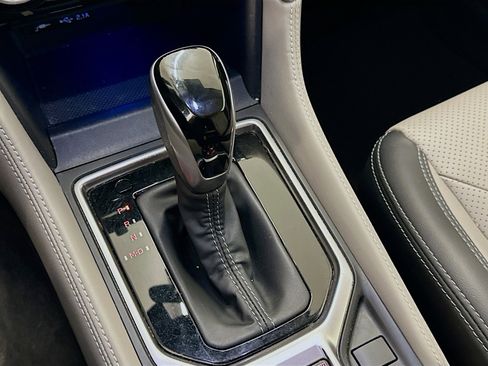 Used 2023 Subaru Forester Limited image 25