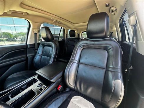 Used 2021 Lincoln Aviator Reserve w/ Equipment Group 201A RWD image 13