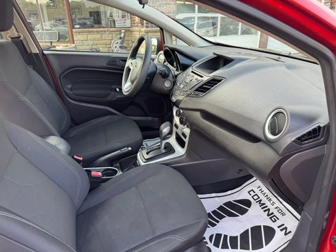 Used 2019 Ford Fiesta SE FWD image 32