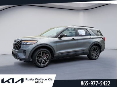 Used 2025 Ford Explorer ST-Line w/ ST-Line Street Pack