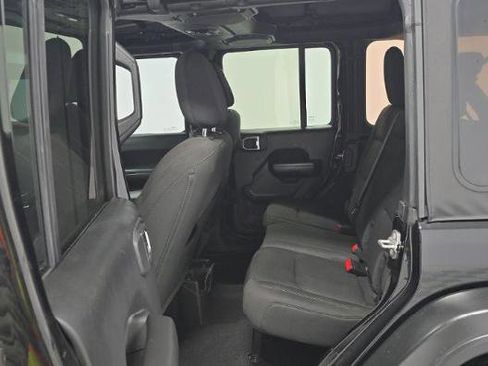 Used 2021 Jeep Wrangler Unlimited Sport image 9