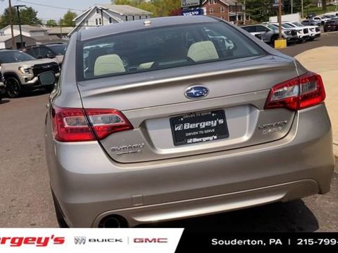 Used 2015 Subaru Legacy 2.5i Premium w/ Moonroof Package AWD/4WD image 8
