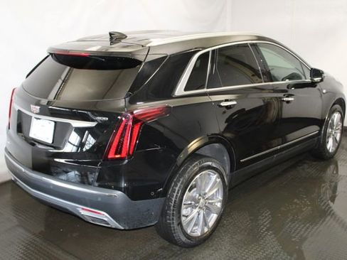 Certified 2025 Cadillac XT5 Premium Luxury w/ Technology Package AWD/4WD image 4
