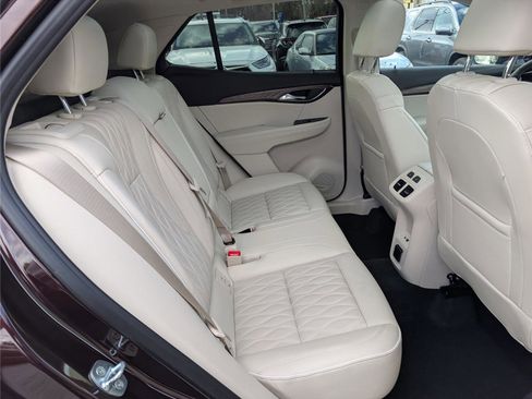 Used 2023 Buick Envision Avenir image 13