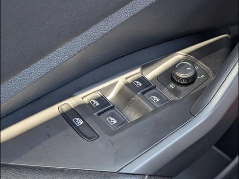 Certified 2024 Volkswagen Jetta Sport FWD image 11