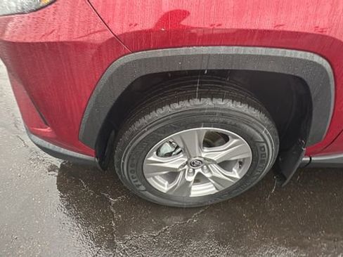 Used 2024 Toyota RAV4 XLE w/ Convenience Package image 40