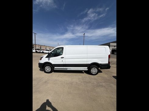 Used 2025 Ford Transit 250 Low Roof w/ Exterior Upgrade Package RWD image 2
