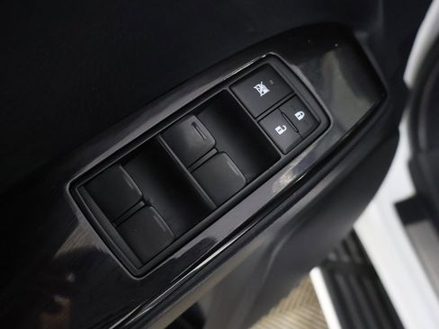 Used 2018 Lexus GX 460 image 36