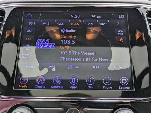 Used 2020 Jeep Grand Cherokee Overland AWD/4WD image 13