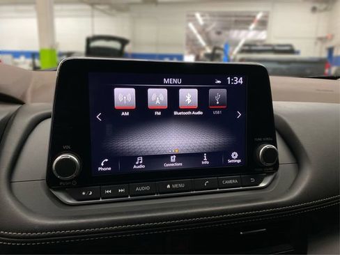 Used 2023 Nissan Rogue SV image 27