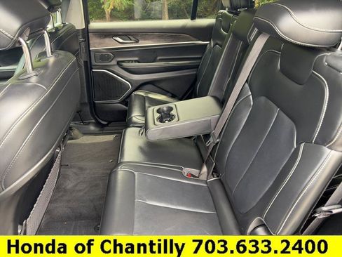 Used 2021 Jeep Grand Cherokee L Limited AWD/4WD image 27