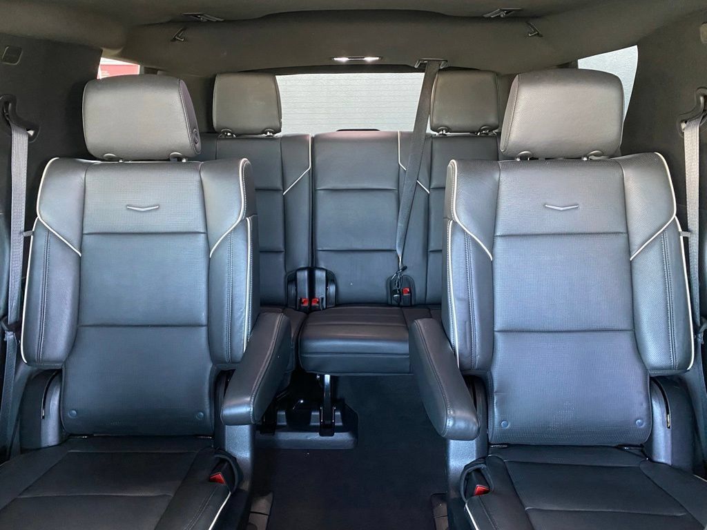 Used 2022 Cadillac Escalade Sport w/ Touring Package AWD/4WD image 29