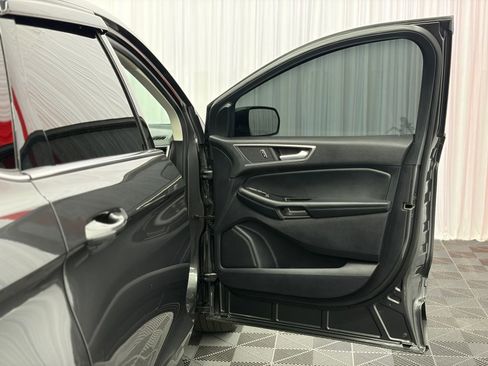 Used 2020 Ford Edge SEL w/ Convenience Package AWD/4WD image 14