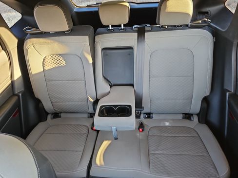 Used 2022 Ford Escape SE w/ SE Sport Appearance Package image 15