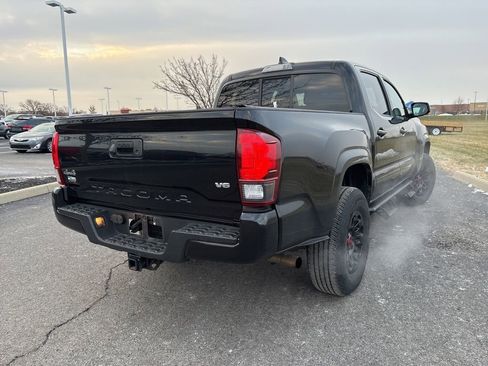Used 2021 Toyota Tacoma SR image 11
