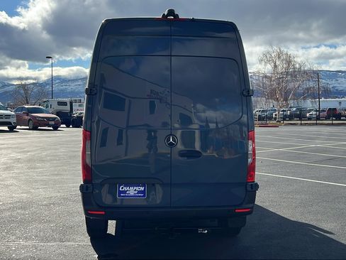 Used 2019 Mercedes-Benz Sprinter 144 image 7
