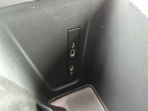 New 2026 Volkswagen Tiguan SE image 37